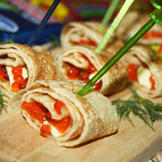 Блинные рулетики "Новогодние"