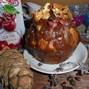 Кекс с грецкими орехами, кумкватом и вишневым джемом