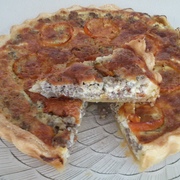 Мясной, заливной пирог на слоёном тесте