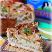 Фруктовый пирог в карамельной заливке