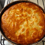 Шарлотка с корицей в мультиварке