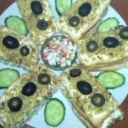 Новогодние бутербродные "тортики"с сельдью