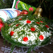 Салат с рыбой и грибами «Поморский».