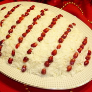 Салат "Гранатовые бусы на снегу"