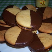 печенье с абрикосовым джемом