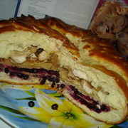 Пирог  с курицей и смородиной.
