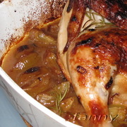 Курица в мускате с хеномелесом (японской айвой)