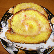 Бисквитный рулет с малиново-клубничной начинкой(вариант)