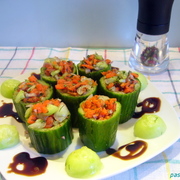 Фаршированные огуречные стаканчики