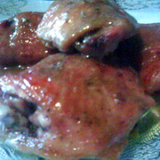 Куриные бедрышки, запеченные в маринаде (если лень возиться с пастромой :))