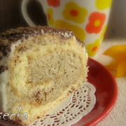 Бисквитный рулет с халвой