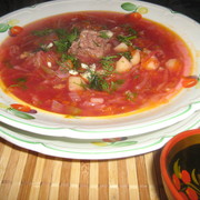 Быстрые щи из квашенной капусты,со свеклой и тушёнкой