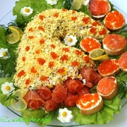 Салат "Из рога всего много"