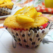 До невозможности вкусные пирожные с марципаном, изюмом и яблоками!